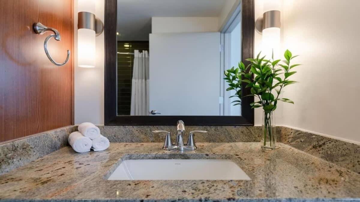 26Th Fl Bold Cozysuites With Pool, Gym ダラス エクステリア 写真